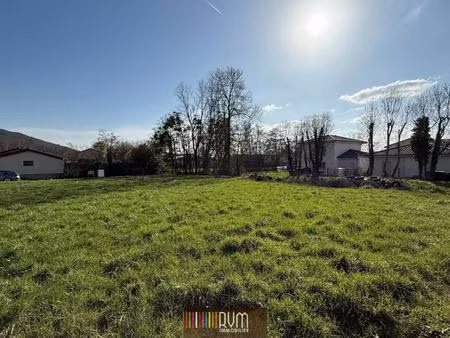 exclusivité - superbe terrain plat de 1000 m² libre constructeur à tossiat (01250)