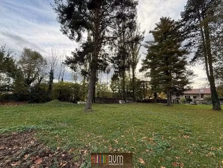 exclusivité villereversure : terrain plat de 900m² libre constructeur