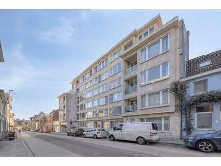 appartement 3 chambres avec parking à louvain