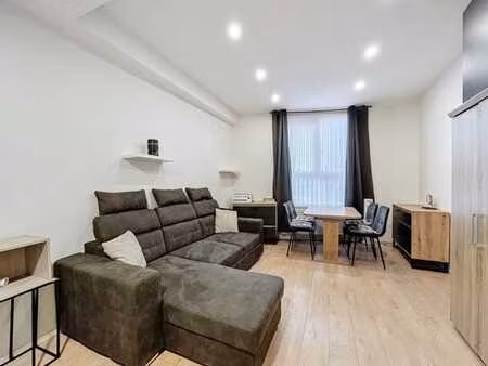 studio meublé à louer !