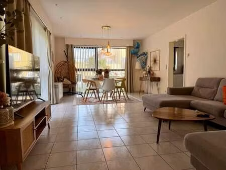 centraal en rustig gelegen gelijkvloers appartement