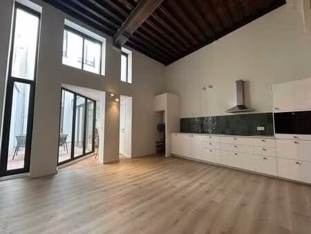 charmante  stijlvol gerenoveerde woning te huur in hartje...