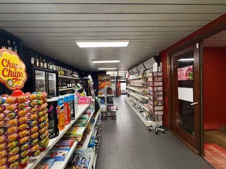 librairie + studio à louer - schaerbeek