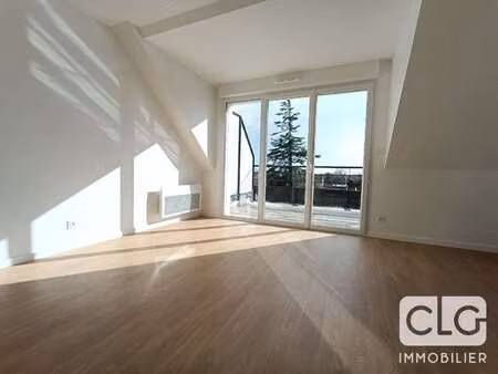 location appartement 3 pièces à gouesnach (29950) : à louer 3 pièces / 57m² gouesnach