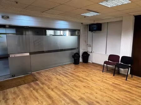 location locaux professionnels 1 pièce 215 m² à paris 11ème (75011)  4 950 €