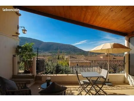 immeuble mixte | boutique + logement | cœur de montbrun-les-bains