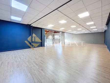 location locaux professionnels 130 m² à bourgoin-jallieu (38300)  1 374 €