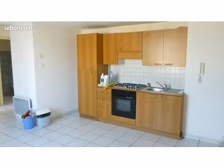 t3 centre possible en colocation