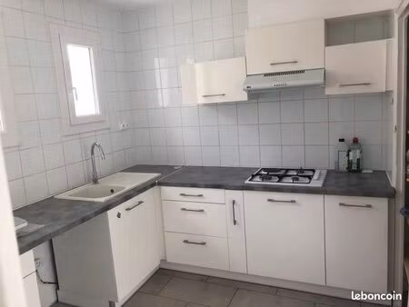 location gilly sur isere