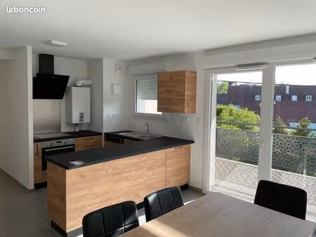 loue t3 de 67 m2 avec garage et balcon