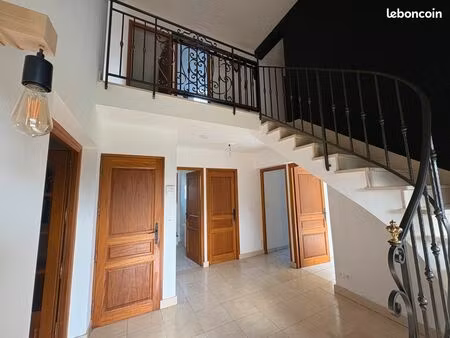 location maison domblans