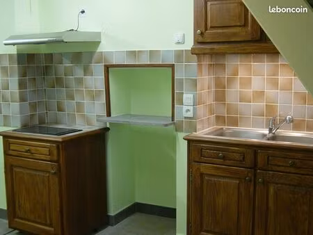 a louer maison de bourg centre volvic 63530