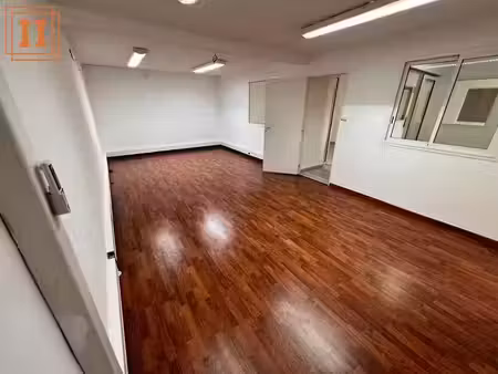 location locaux professionnels 0 pièces 320 m² à la possession (97419)  4 600 €