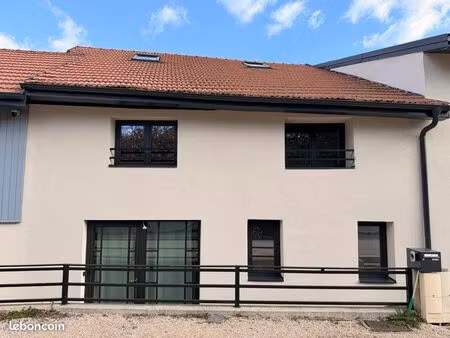 maison mitoyenne rénovée - 170m² - 5 pièces - terrasse de 30m²