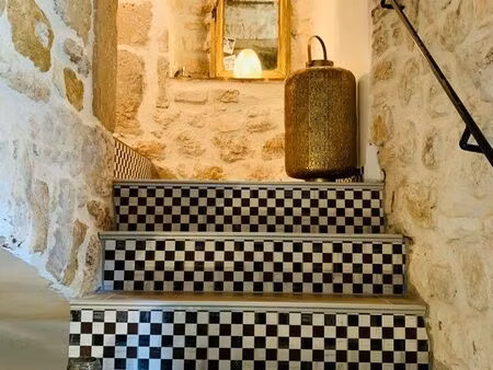 loue maison de village à partir de juillet