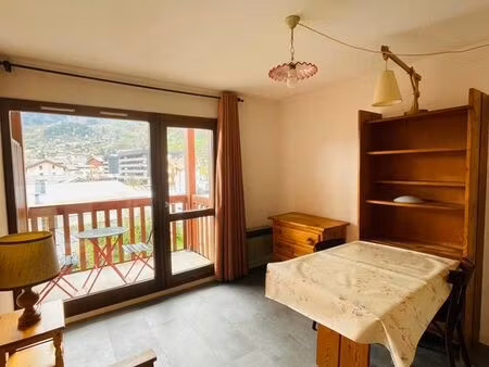 studio meublé à bourg st maurice