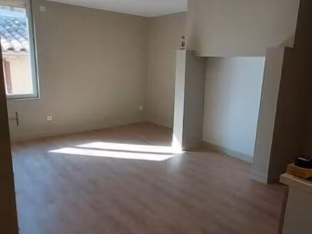 à louer – t2 35m2 – centre-ville de gaillac