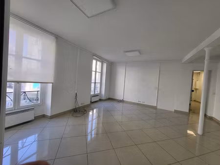 location locaux professionnels 62 m² à paris 10ème (75010)  2 800 €