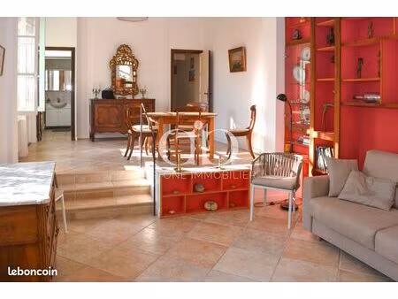 appartement 2 pièces 64 m²