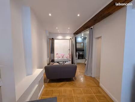 appartement 40m² à couzon-au-mont-d’or