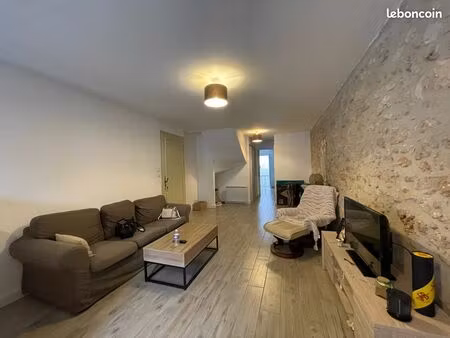 vends t2 centre village 51m2