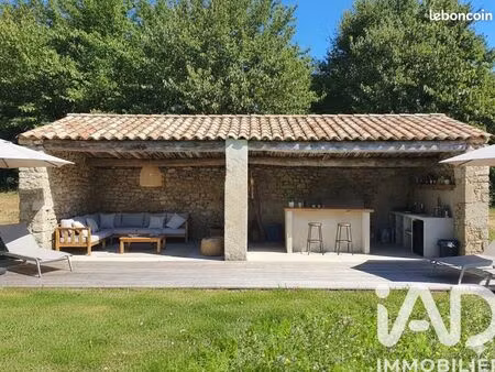 maison de ville 2 pièces 100 m²