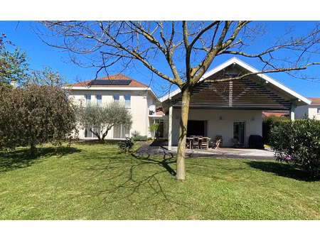 maison vourey 209 m² t-6 à vendre  649 000 €