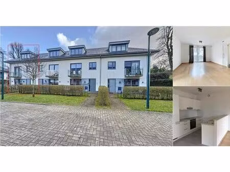 maison à louer avec terrasse et jardin   waterloo (vbe10846)