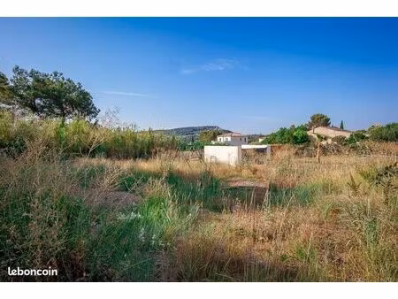 terrain 860 m² ventabren