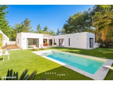 propriété 5 pièces 170 m²