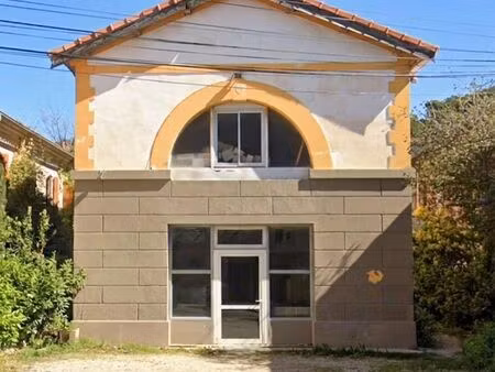 local 100 m² salon-de-provence