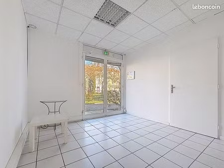 bureaux 32 m² istres