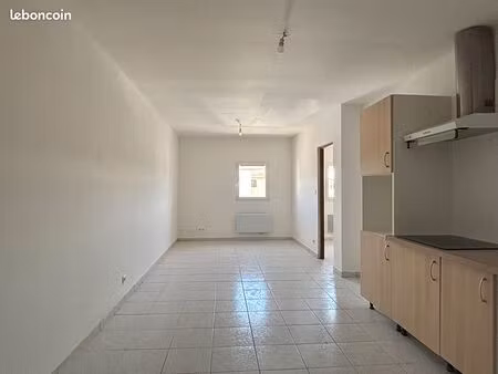 bureaux 39 m² lambesc