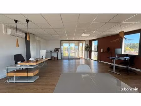 local professionnel / bureau à louer - 59m² + terrasse 11m² + parking - aix-en-provence le