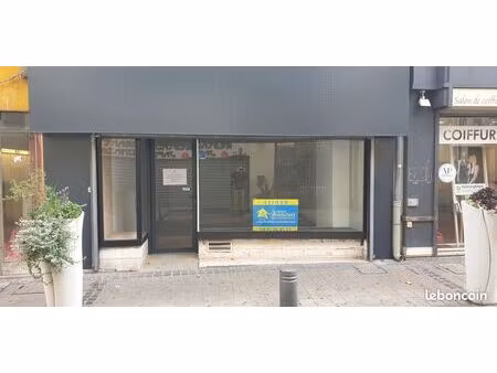 local commercial 43 m²