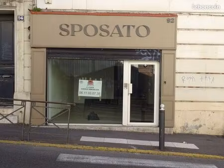 local commercial 59 m² marseille