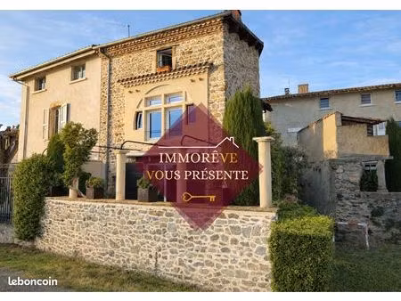 propriété 4 pièces 124 m²