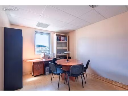 bureaux 47 m² martigues