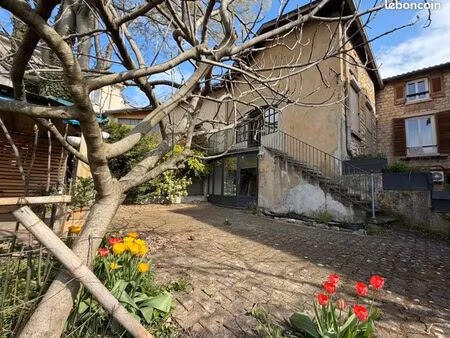 maison de ville 4 pièces 124 m²