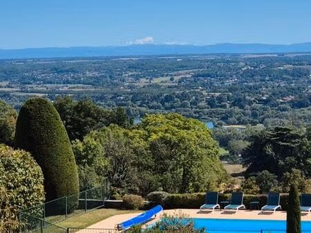 appartement 4 pièces 139 m2 360 000