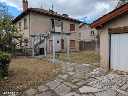 maison 8 pièces 179 m²