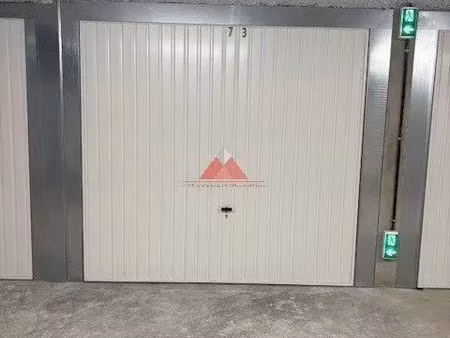 parking/box saint-pierre-de-chandieu