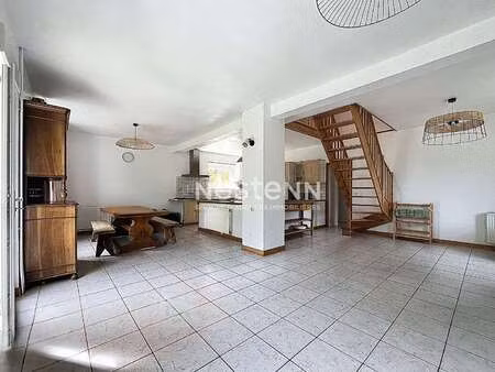 vente maison à guiscriff (56560) : à vendre / 122m² guiscriff