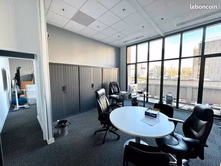 bureaux d’exception – 90 m² – part-dieu – erp 5 – balcon & parkings – direct propriétaire