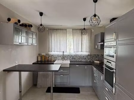 location maison à écommoy (72220) : à louer / 101m² écommoy