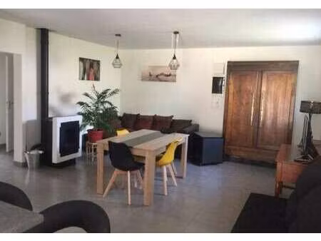 location maison à lagorce (33230) : à louer / 80m² lagorce