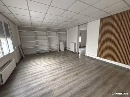 bureaux 170 m²