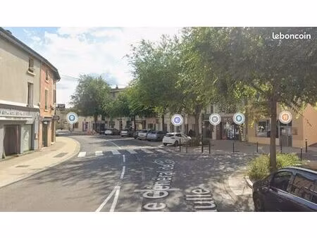 local commercial 85 m²