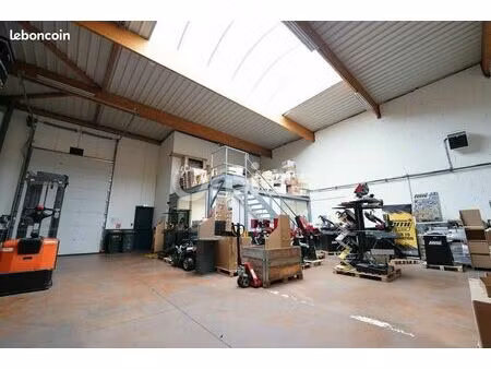 local d'activité 434 m²