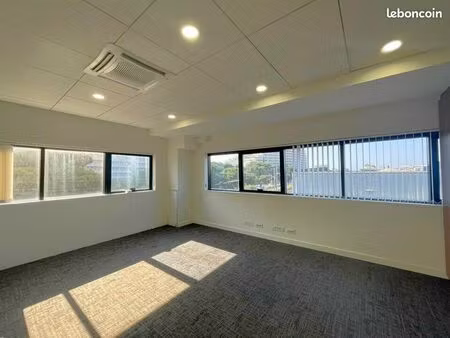bureaux 250 m² villeneuve loubet